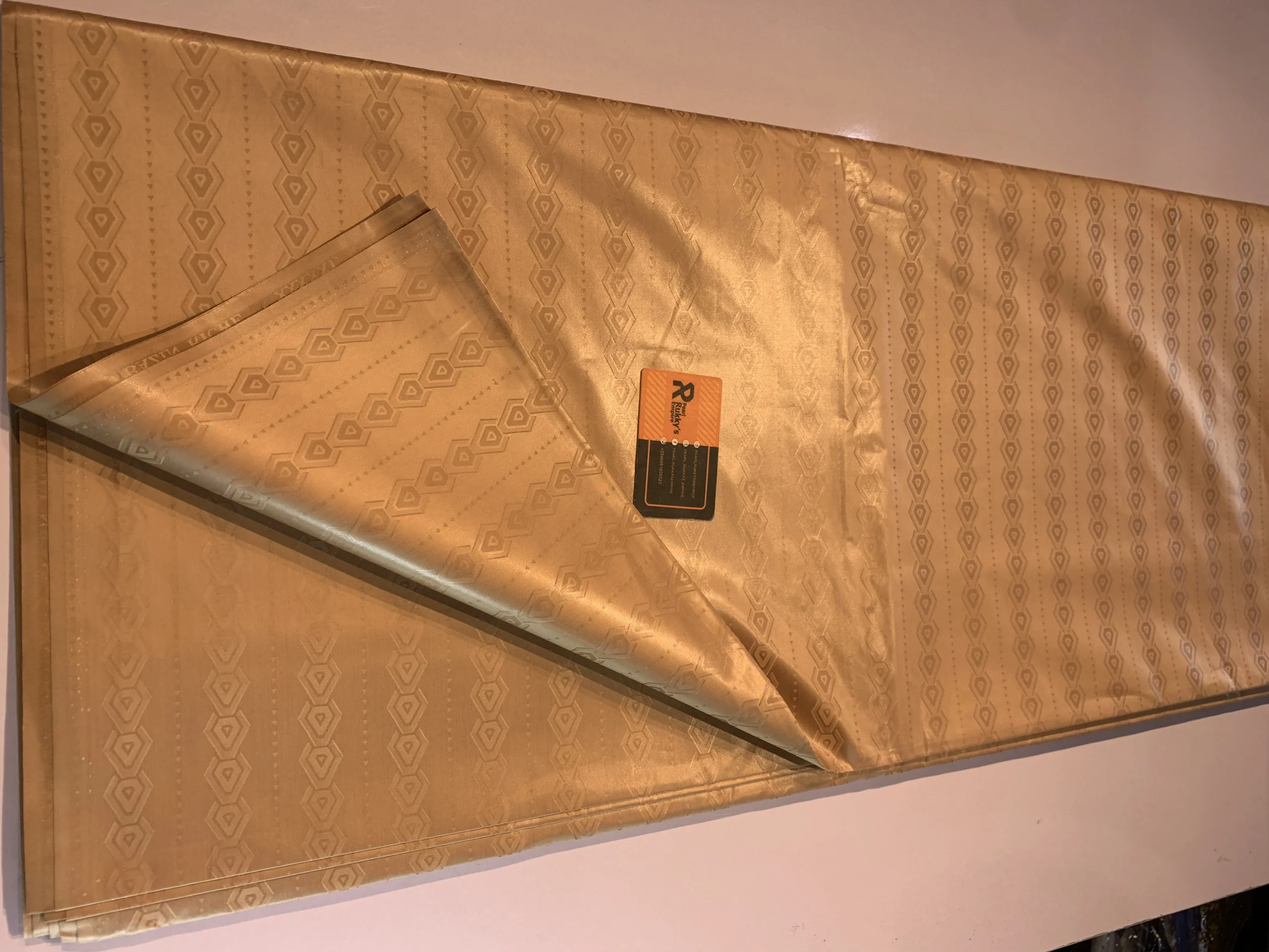 nml6zuo4h1lmii8ddt9v Diamond Guinea Brocade 003 - Image 1